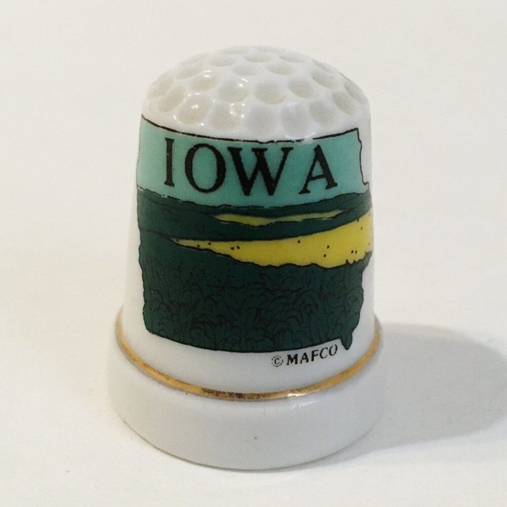 Iowa State Thimble Mafco Green Yellow Scene Gold Trim Porcelain Vintage Souvenir